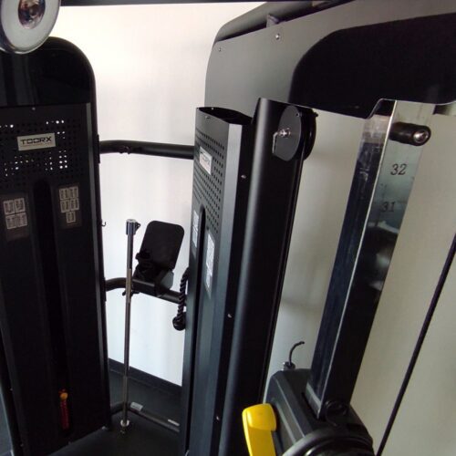 Toorx CSX-5000 Dual Pulley Kabelzugstation– Robuste Trainingsstation mit zwei Gewichtsstapeln und vielseitigem Zubehör.