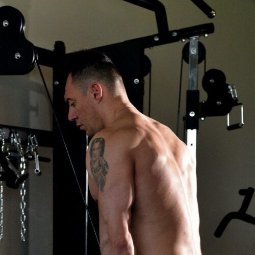 Toorx CSX-5000 Dual Pulley Kabelzugstation– Robuste Trainingsstation mit zwei Gewichtsstapeln und vielseitigem Zubehör.